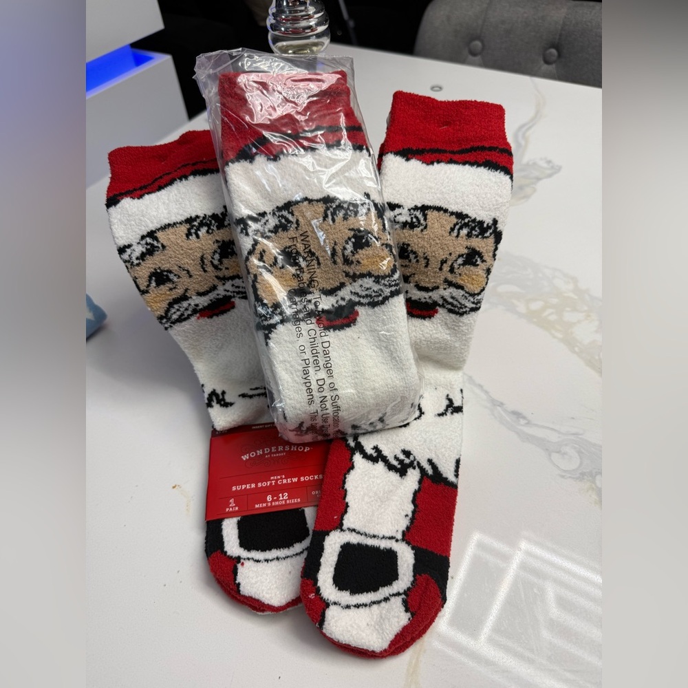 Wonder Shop Santa Claus Socks 3 pairs new